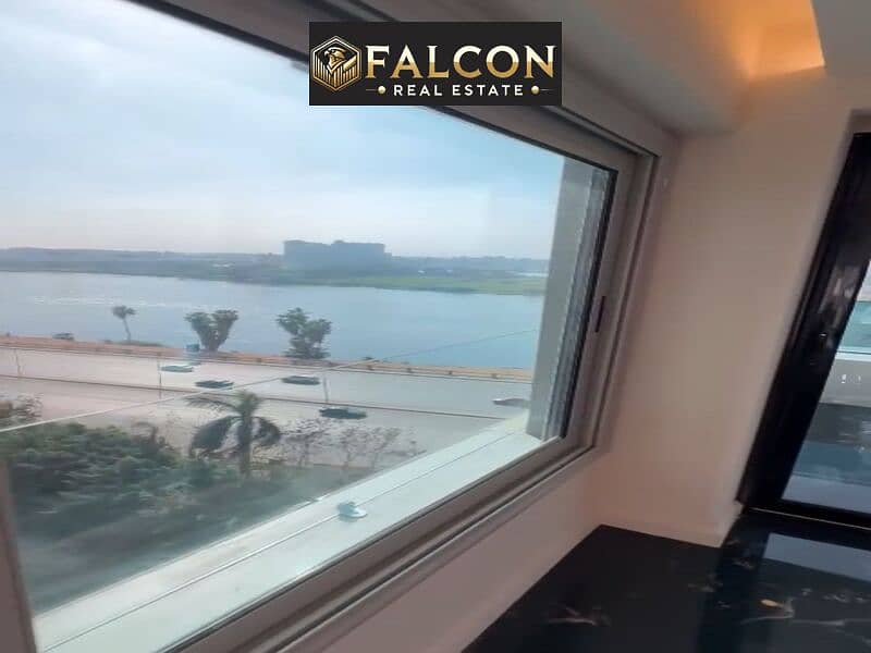 8 c592a651-36a4-4df8-a8df-d0bdb9255c0f. jpg