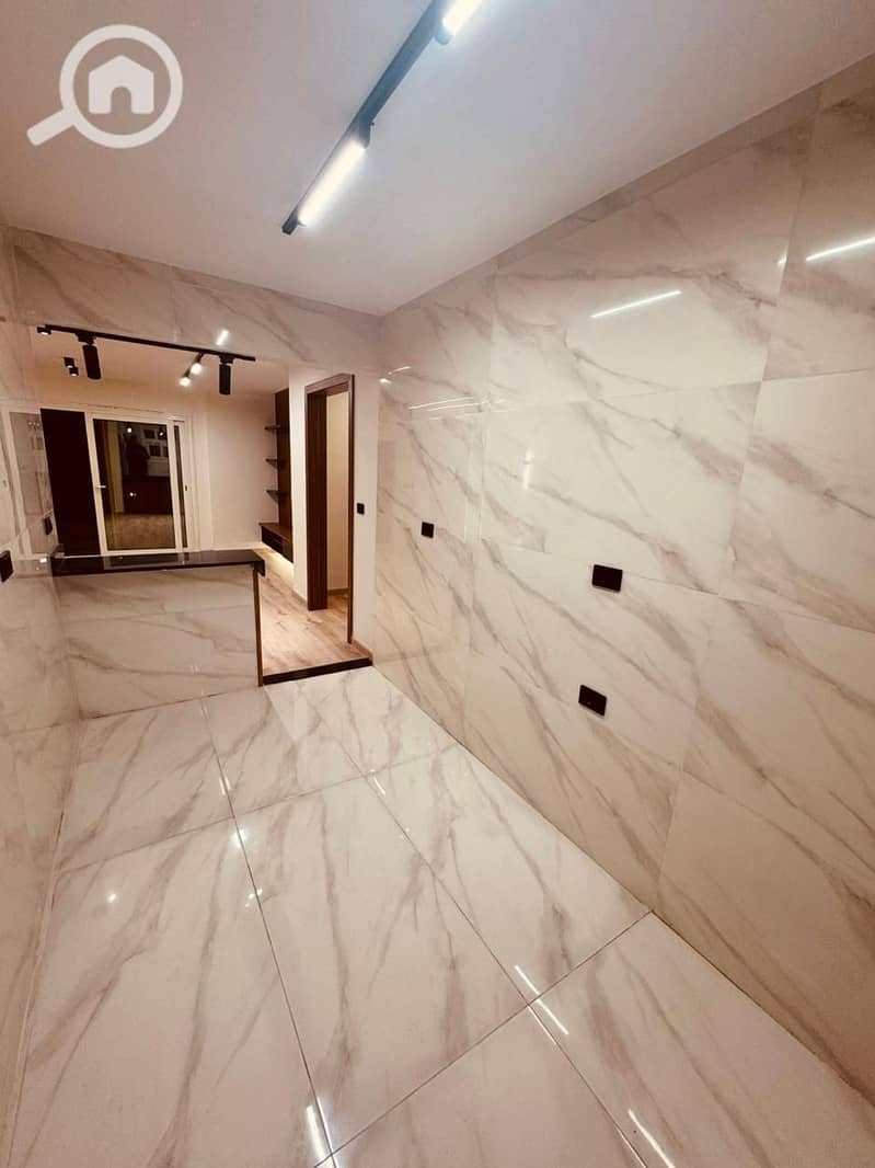 8 4e466af9-8a28-4697-b5c7-edd16ebf1b26. jpg