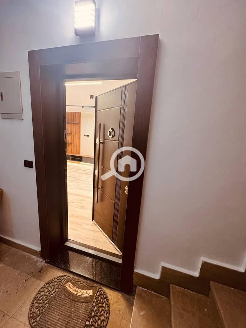 18 25b3cdd2-68c6-4556-972a-c668332098e9. jpg