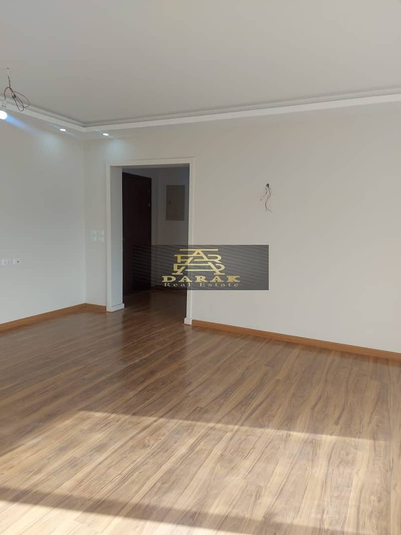 11 c1d862a7-5cc6-46b1-9f1d-54a0474ac487. jpg