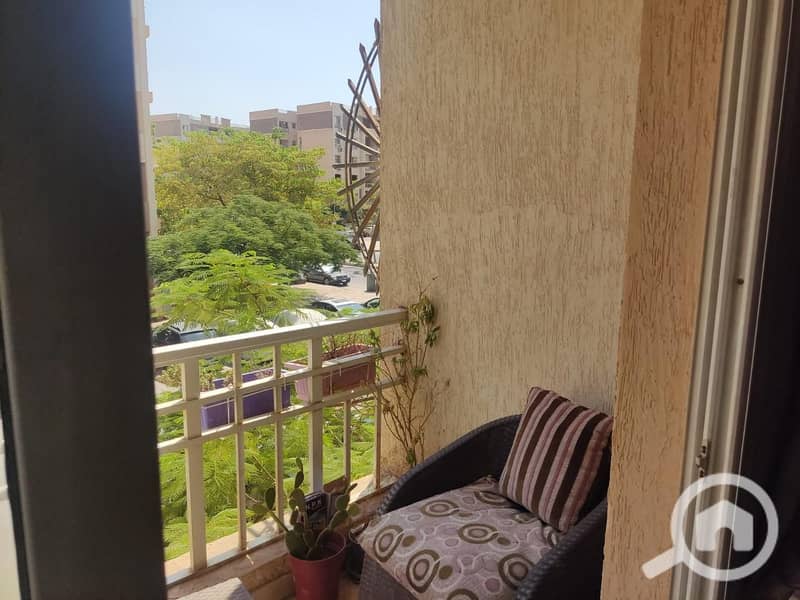 8 2b9bb29c-0fc0-4f33-8278-a7e81b224c6c. jpg