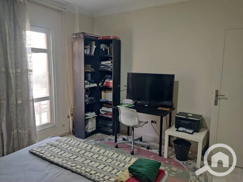 15 27d838bf-ea90-4eaa-905e-8d787a57d33f. jpg