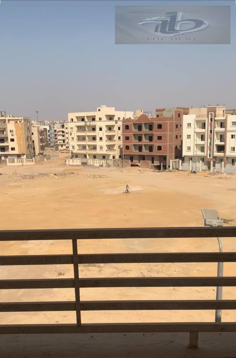 2 28d504b1-401d-4db8-9440-755a4a5eb6b9. jpeg