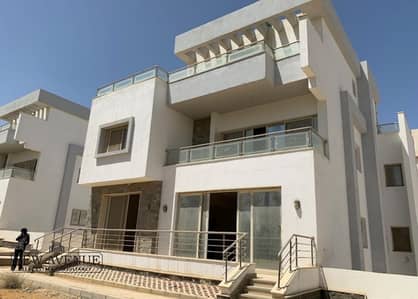 4 Bedroom Twin House for Sale in New Cairo, Cairo - WhatsApp Image 2025-10-07 at 3.40. 14 PM. jpeg 4 Bedroom Twin House for Sale in New Cairo, Cairo - WhatsApp Image 2025-10-07 at 3.40. 14 PM. jpeg