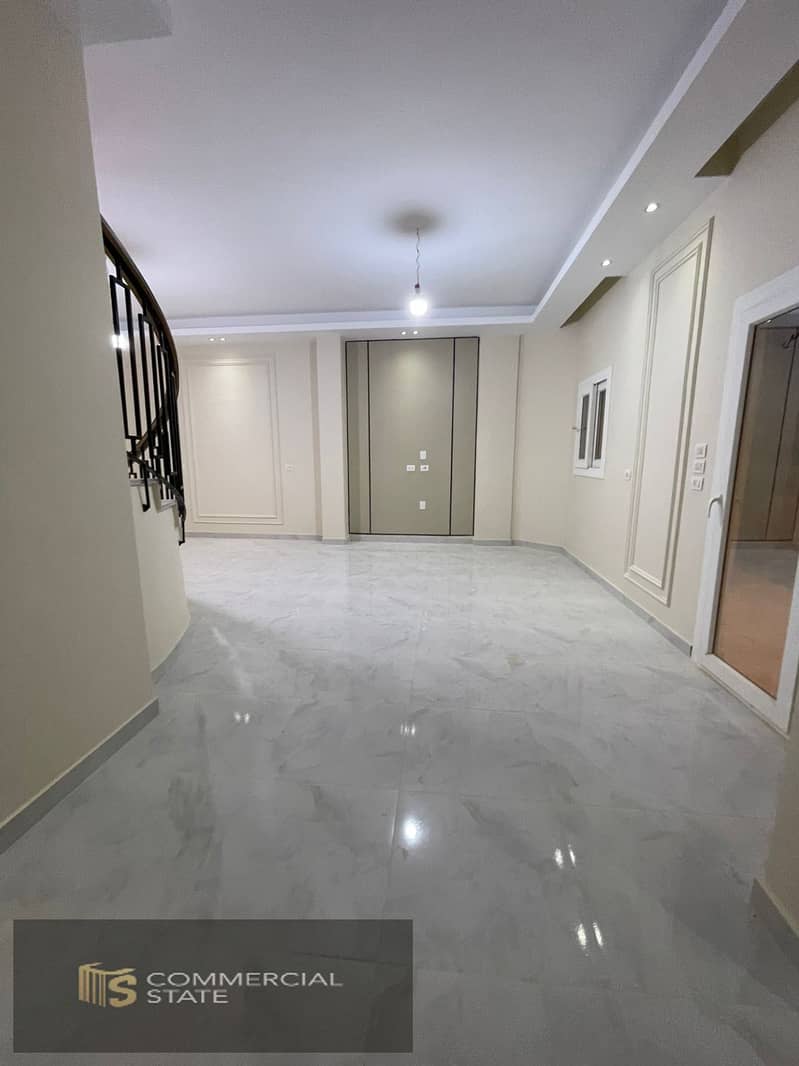 23 WhatsApp Image 2025-09-14 at 16.22. 33 (1). jpeg