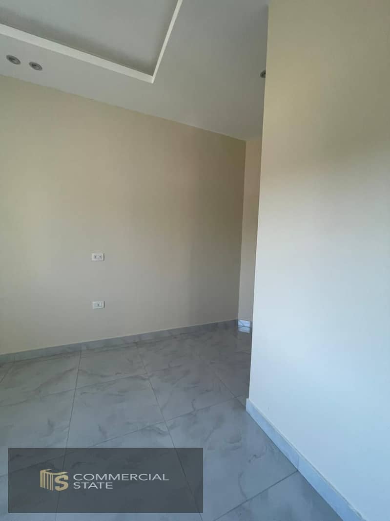 30 WhatsApp Image 2025-09-14 at 16.22. 36 (1). jpeg