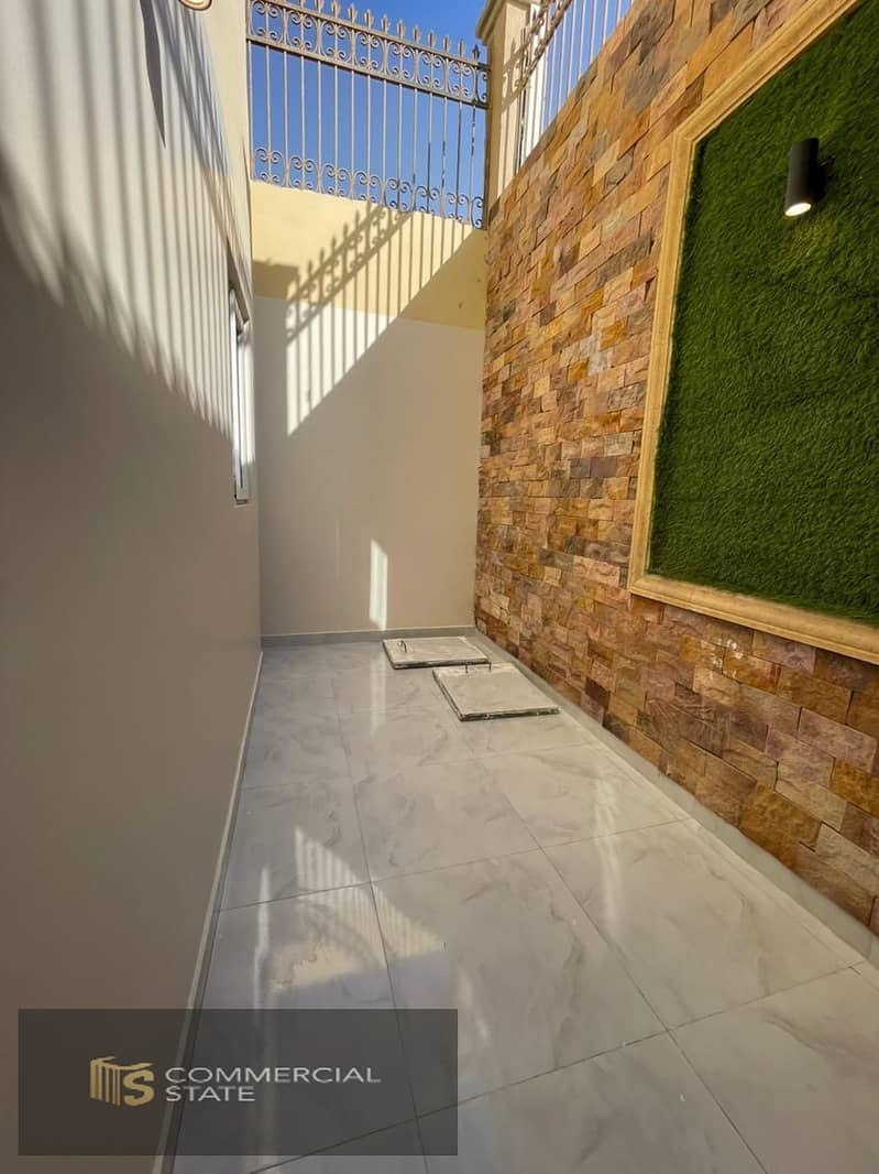 42 WhatsApp Image 2025-09-14 at 16.22. 41 (1). jpeg