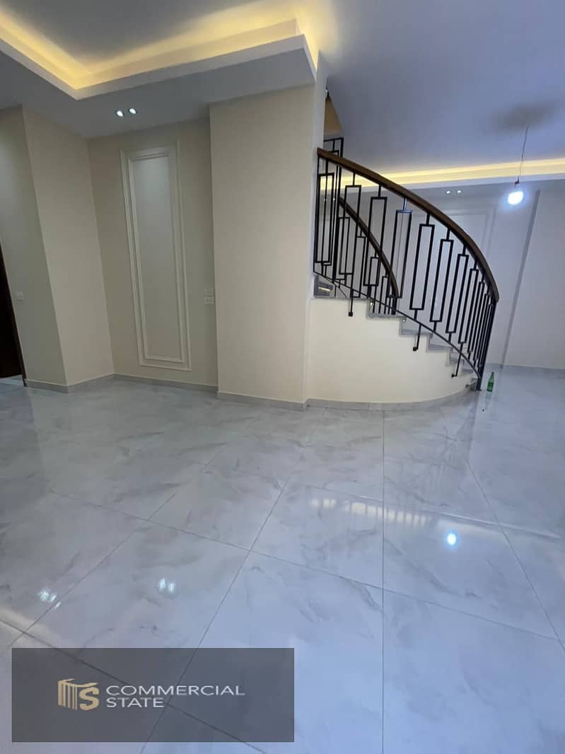 50 WhatsApp Image 2025-09-14 at 16.22. 42 (1). jpeg