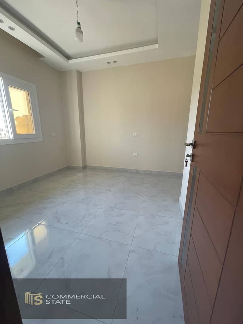 54 WhatsApp Image 2025-09-14 at 16.22. 35 (2). jpeg