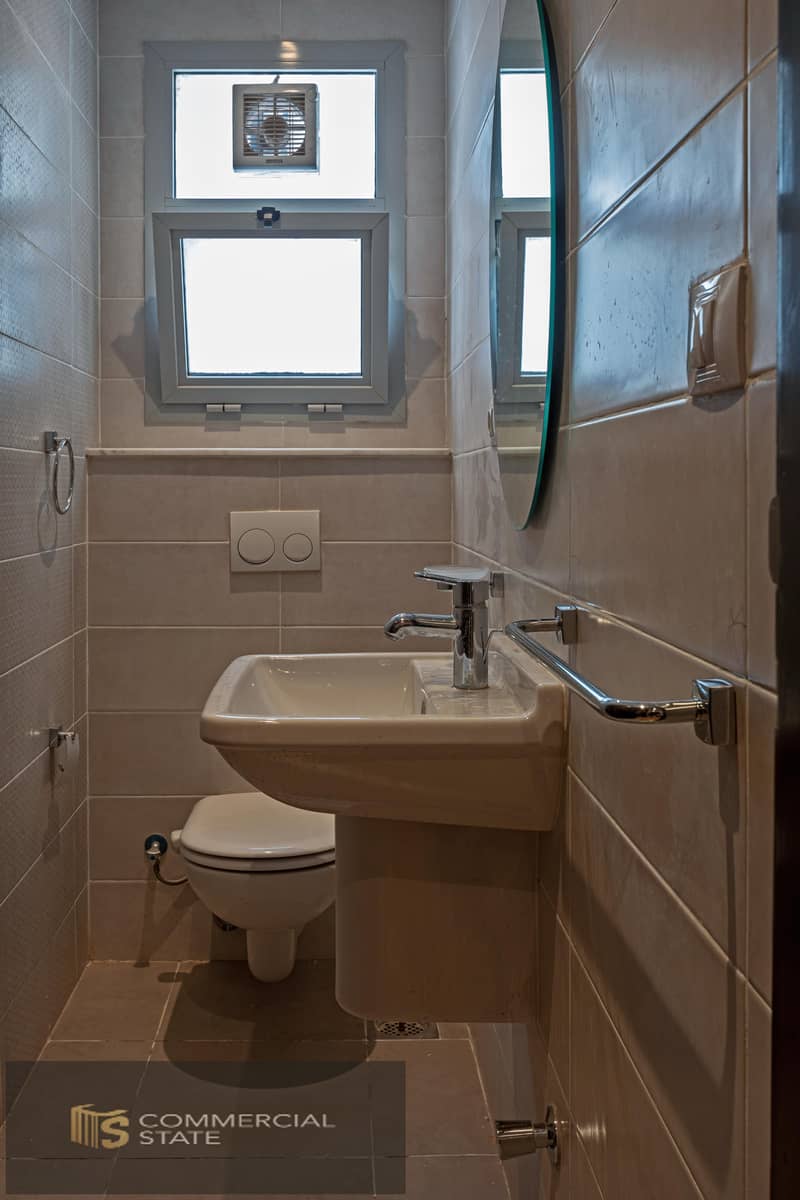 10 WhatsApp Image 2025-09-10 at 20.40. 03 (4). jpeg