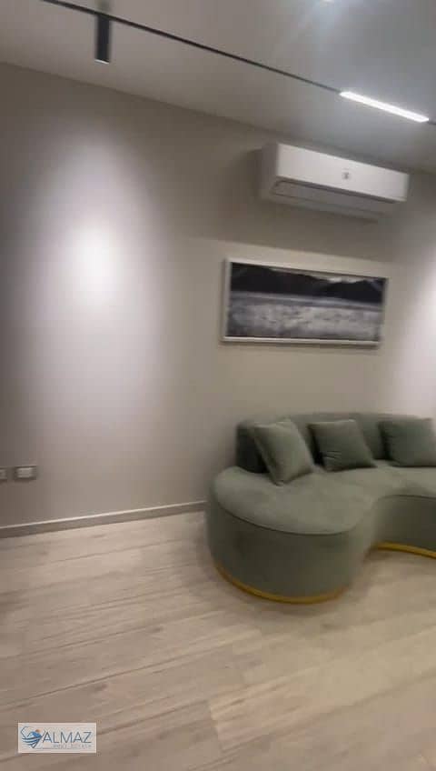 31 WhatsApp Image 2025-10-07 at 4.26. 50 PM (3). jpeg