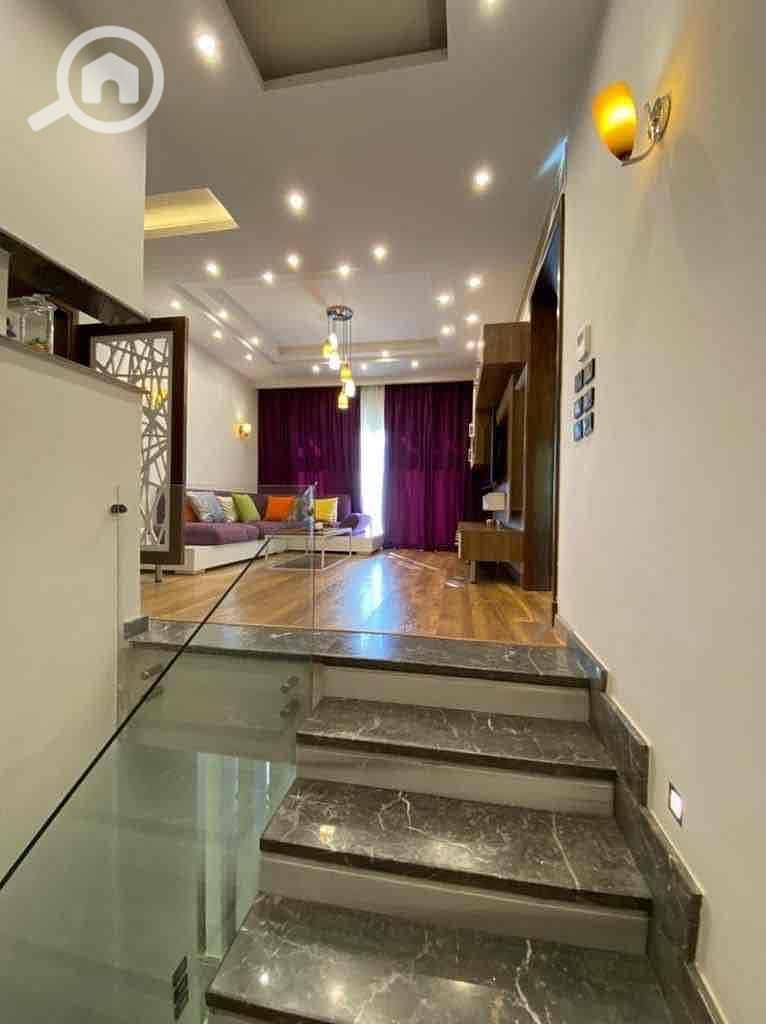 4 1dc0770f-cbe3-4883-8d40-a87714c08157. jpg