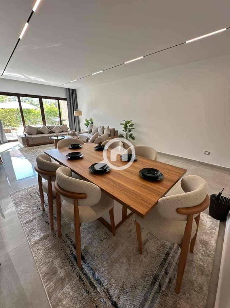 3 14037bb2-6dbd-4c07-a5b7-7e40c49481fc. jpg