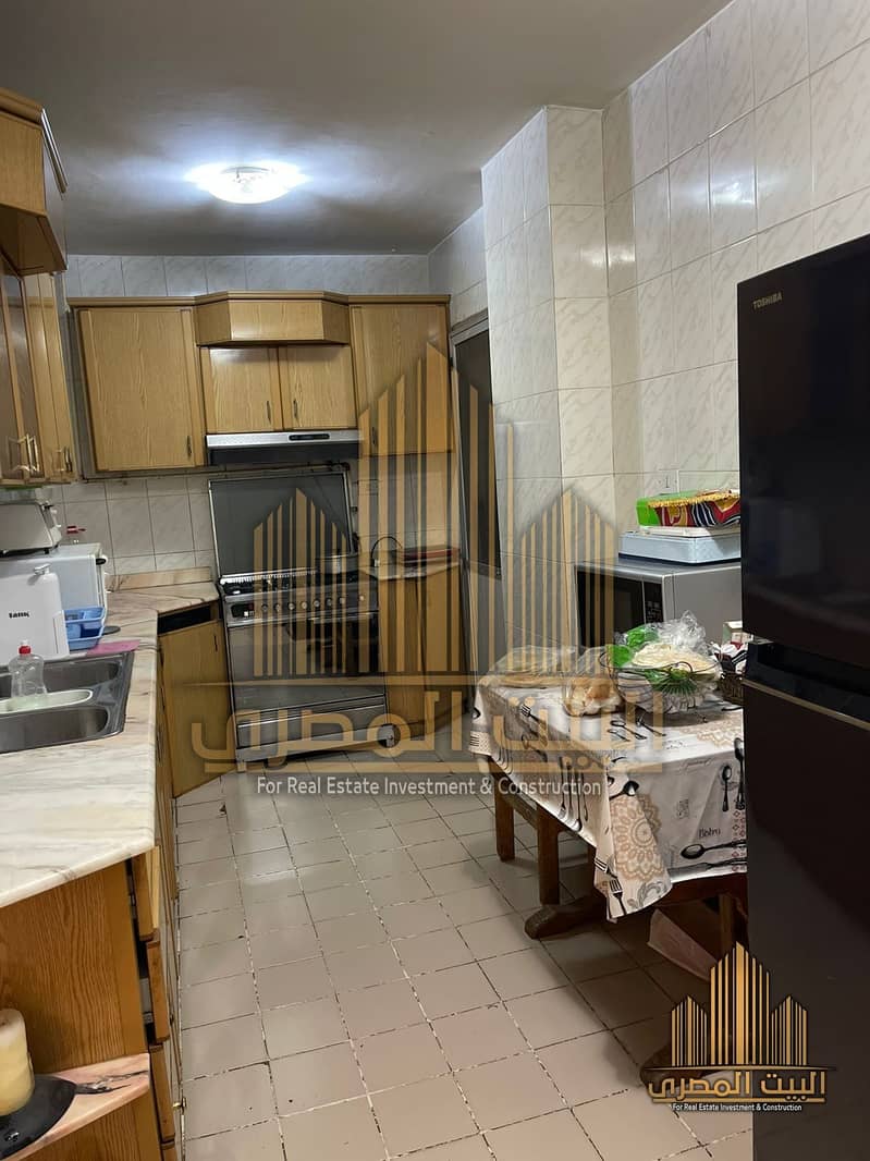 10 U749005 (11). jpeg