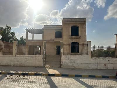 فیلا 4 غرف نوم للبيع في مدينة الشروق، القاهرة - WhatsApp Image 2025-10-07 at 4.44. 16 PM (1). jpg