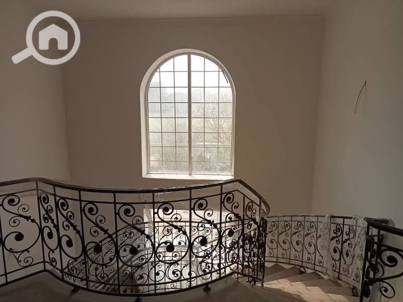 14 ad3457b3-4885-47ef-9215-6e19f86a4420. jpeg