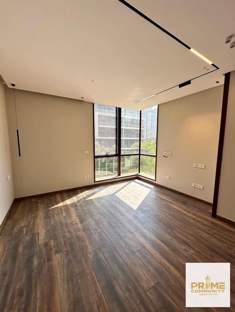 5 WhatsApp Image 2025-10-02 at 12.26. 22. jpeg