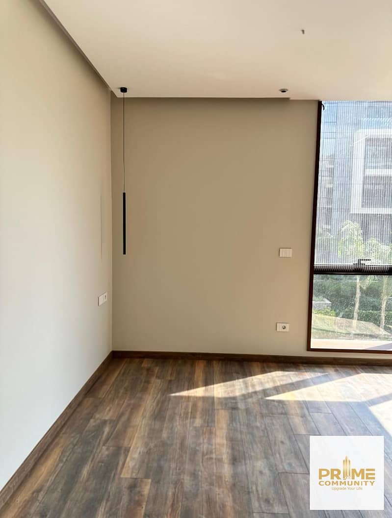 6 WhatsApp Image 2025-10-02 at 12.26. 21. jpeg