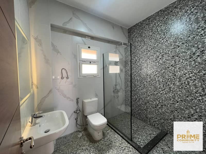 8 WhatsApp Image 2025-10-02 at 12.36. 21 (1). jpeg