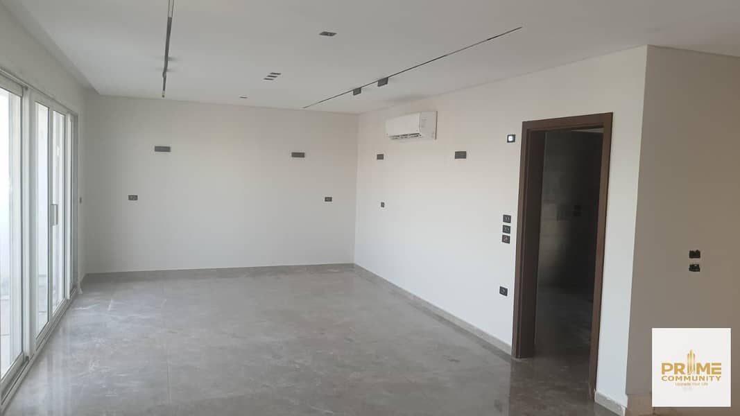 12 WhatsApp Image 2025-10-02 at 12.37. 46 (1). jpeg