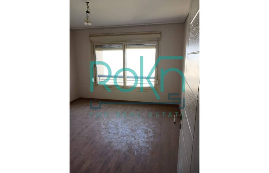 6 WhatsApp Image 2025-09-28 at 17.51. 32. jpg