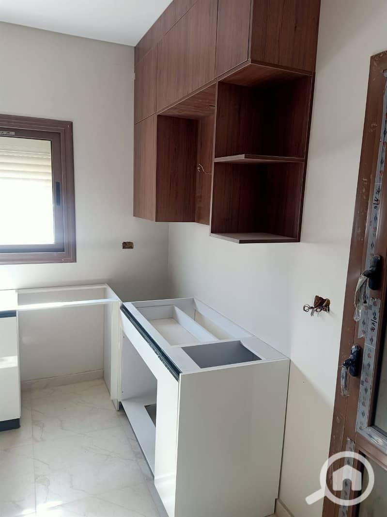 18 e67a4197-7edc-4a33-a08c-b836fa1279c5. jpeg