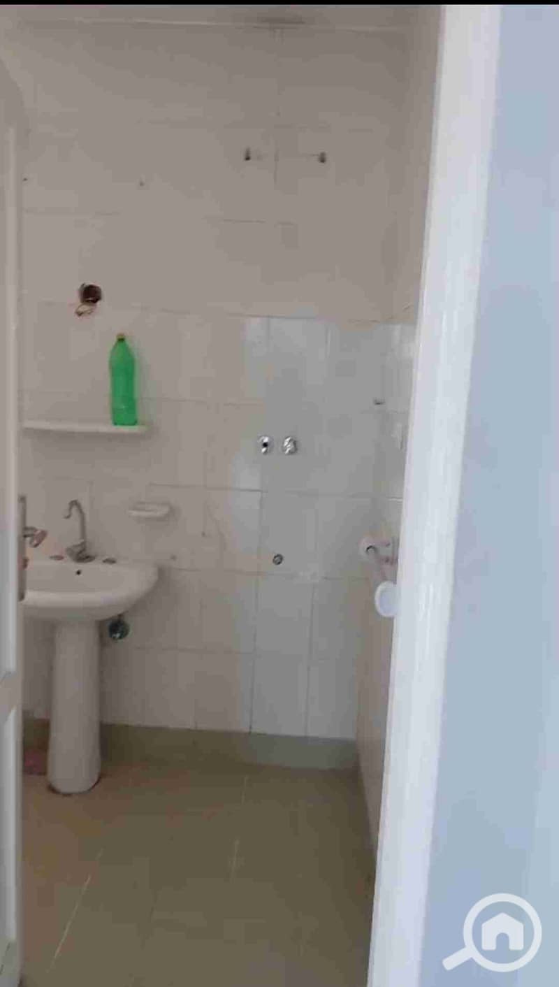 7 1000641818. jpg