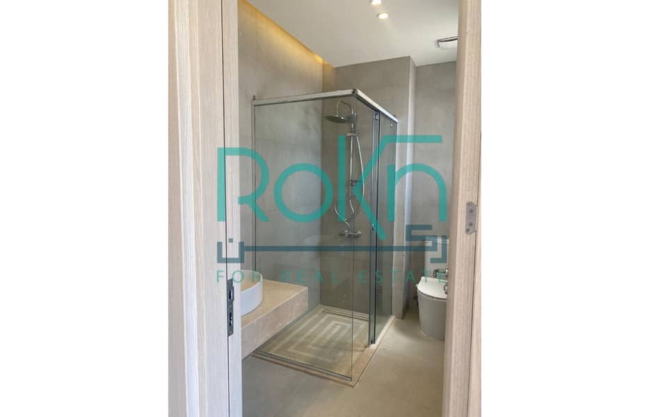 4 WhatsApp Image 2025-10-07 at 11.08. 05 AM. jpg