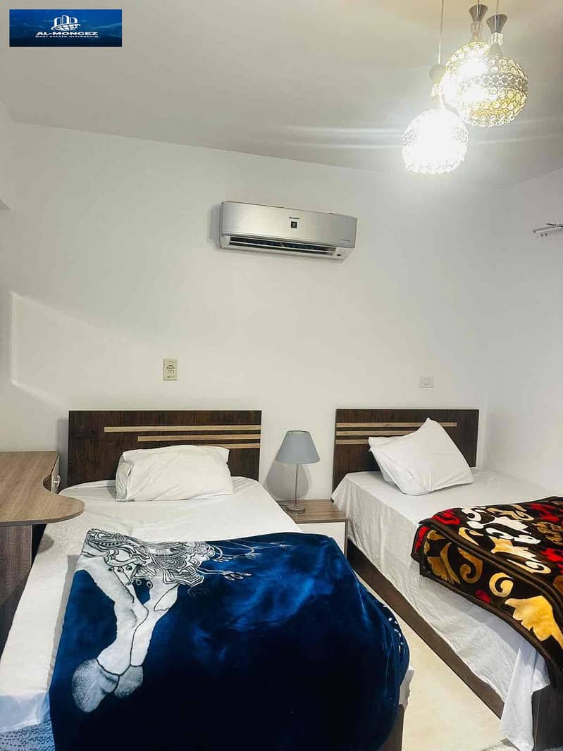 6 d73ccc8c-6216-49f7-9f0c-ac3b5572c984. jpg