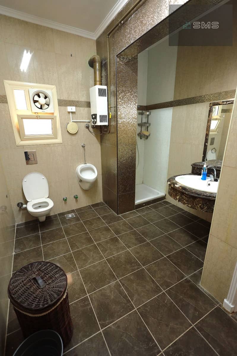 5 IMG-20251005-WA1096. jpg
