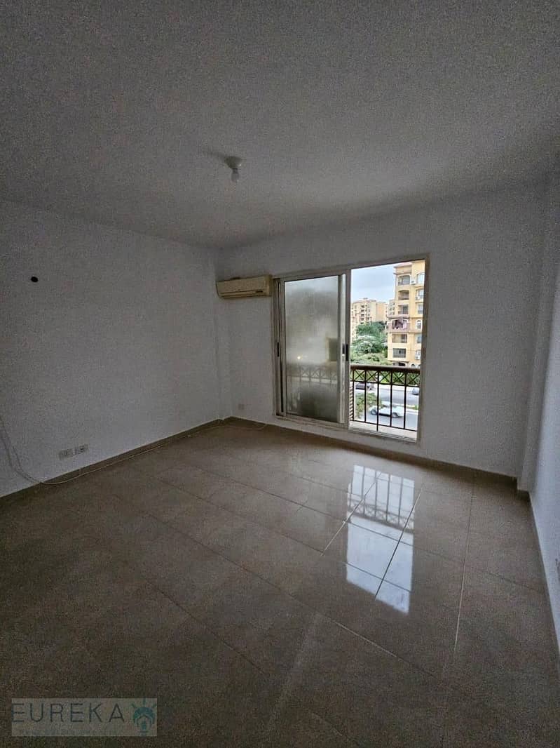 2 PHOTO-2025-10-06-17-32-33 (1). jpg