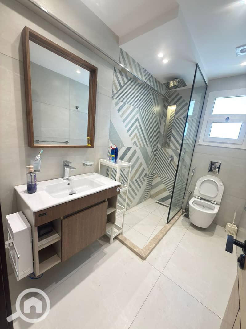 7 1eb2ec8b-a324-49d9-90bf-f17e070766e4. jpeg