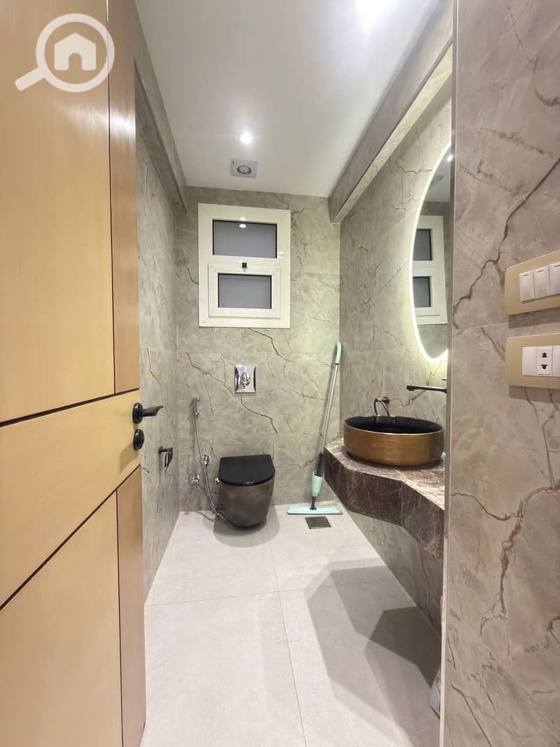 11 e78efa58-be35-454a-8ebf-2f2bb84e4013. jpeg