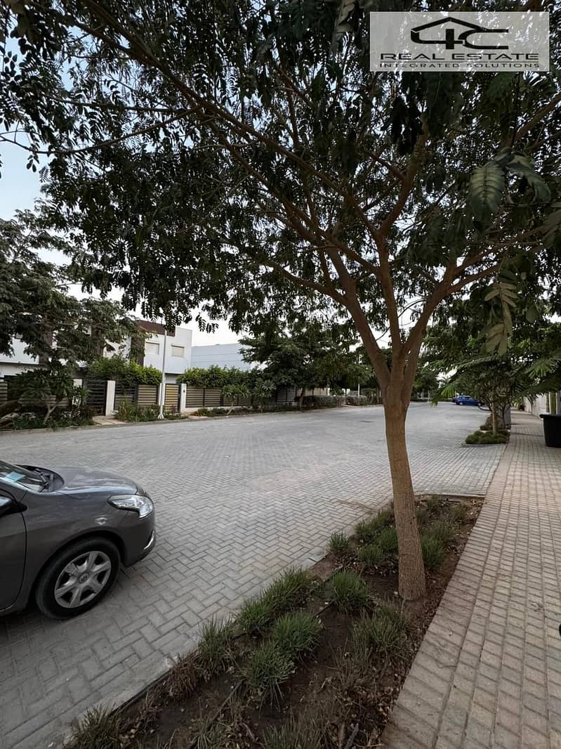 10 WhatsApp Image 2025-10-07 at 03.33. 37. jpeg