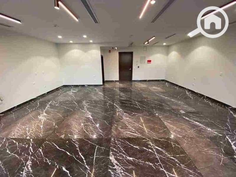 3 FB_IMG_1759442347188. jpg