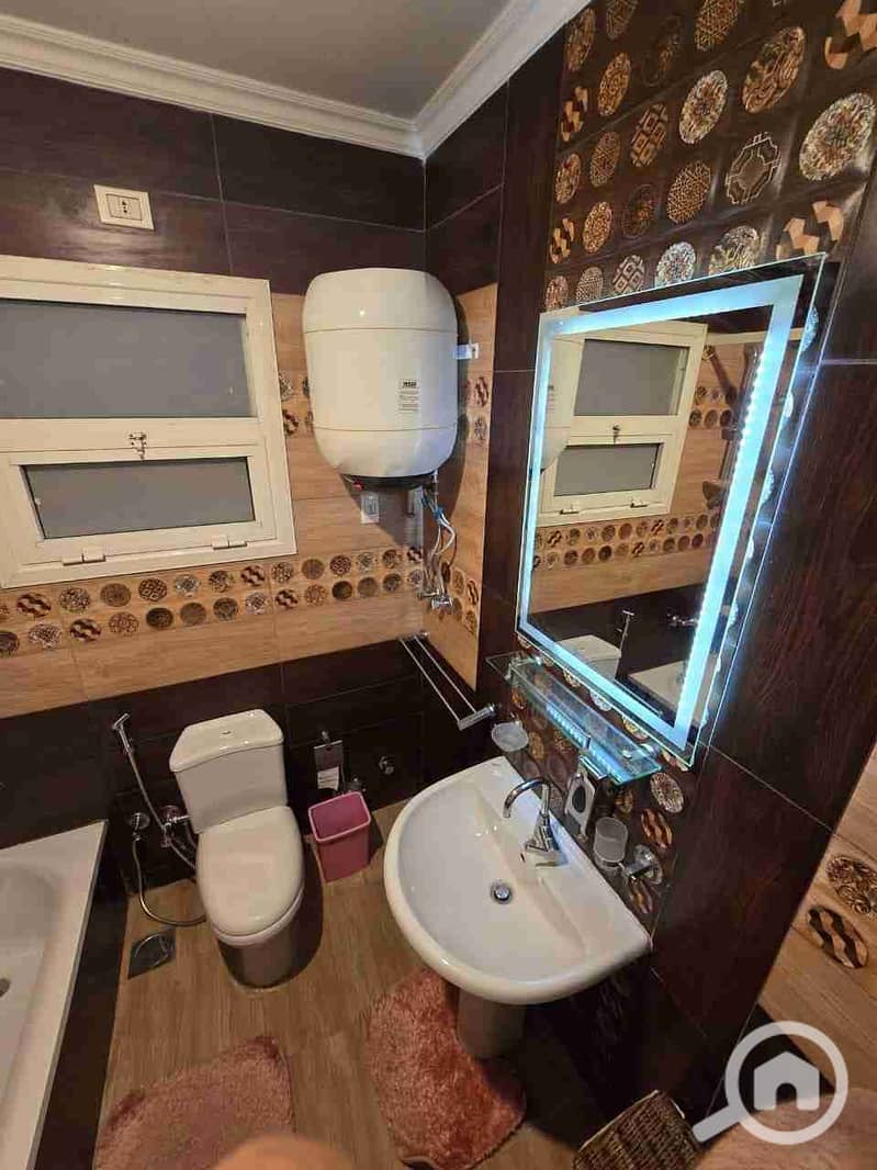 13 1000800000. jpg