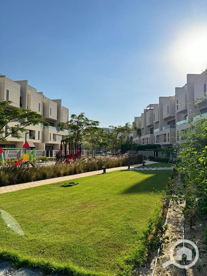 4 469959197_591496620035408_1652074632443880482_n. jpg