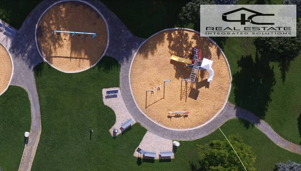 5 Crescent_WalkCrescent_WalkScreenshot_2025-03-12_170102. png