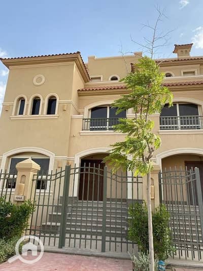 4 Bedroom Villa for Sale in Shorouk City, Cairo - 44b4c855-046c-4a92-a913-a5cdd4362f95. jpg