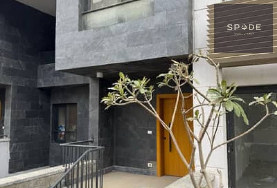 7 f5da65a6-e95b-43df-b5dc-994eccd9cc79. jpg