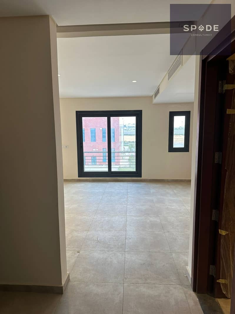 6 WhatsApp Image 2025-09-22 at 13.39. 30_07fe8c01. jpg