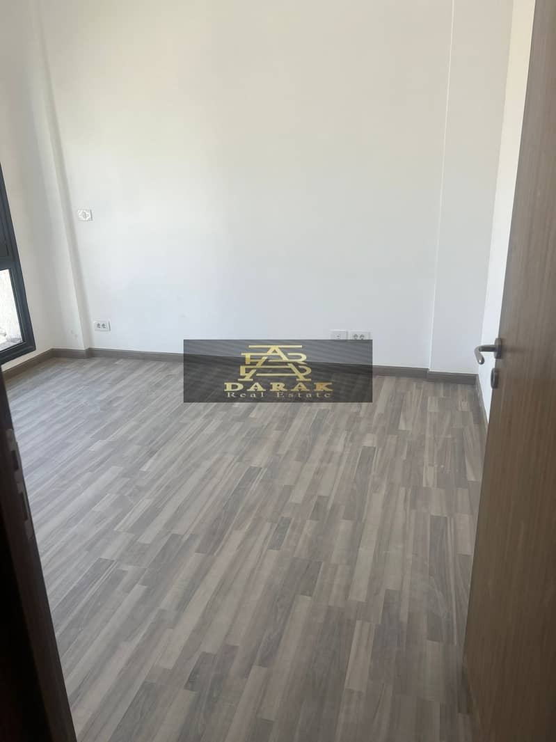 4 WhatsApp Image 2025-06-16 at 14.39. 05_1dcac26a. jpg