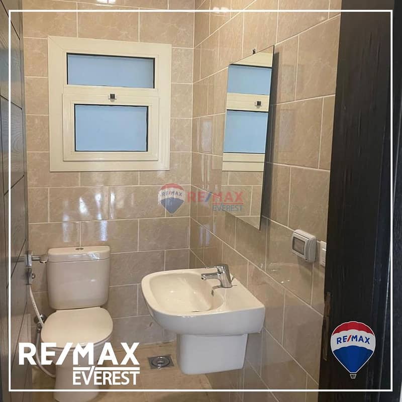 7 WhatsApp Image 2025-02-12 at 12.43. 42 AM (1). jpeg