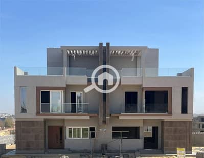 4 Bedroom Twin House for Sale in Sheikh Zayed, Giza - f488a4ed-30cc-45dc-9906-b8b0efdce0b2. jpg