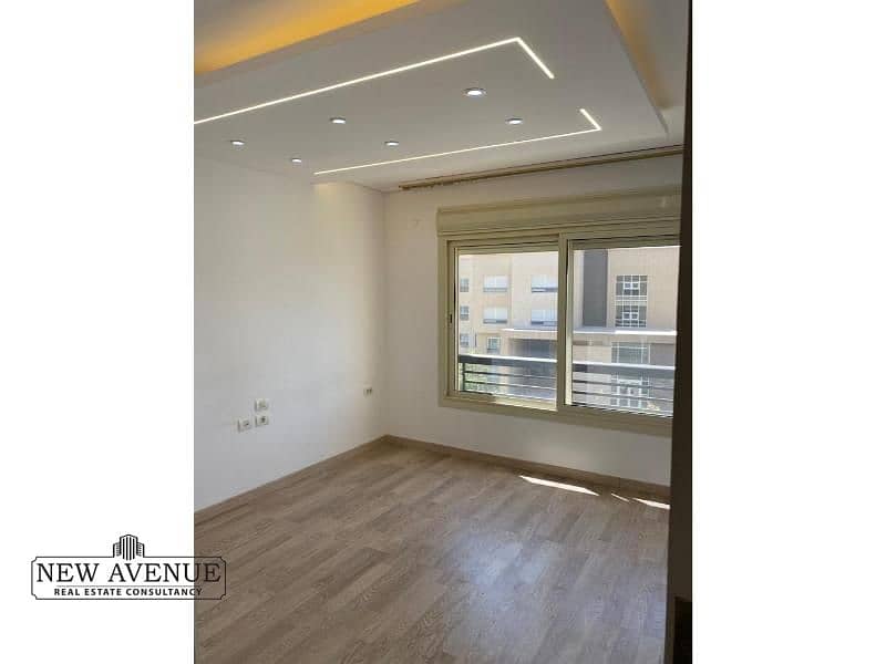 11 WhatsApp Image 2025-09-24 at 5.06. 30 PM (1). jpg