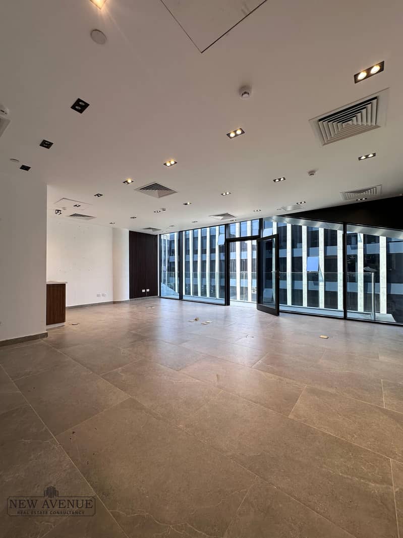 10 WhatsApp Image 2025-09-29 at 12.34. 47_fd935a52. jpg