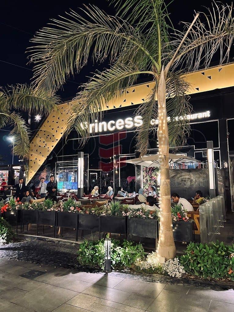 2 WhatsApp Image 2025-10-08 at 11.06. 01_40227853. jpg