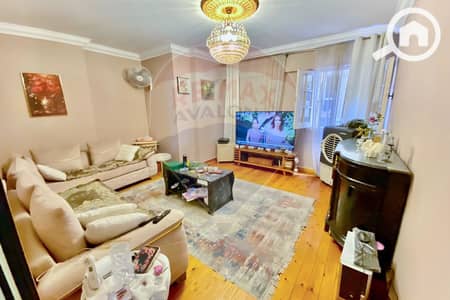 4 Bedroom Flat for Sale in Sporting, Alexandria - 1. jpg