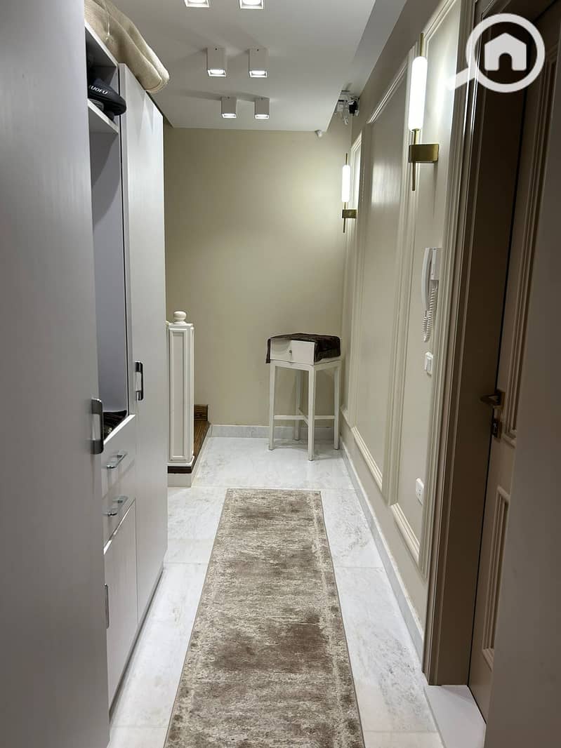 10 bfa5a03b-762b-42b1-a12a-640920b4f8fd. jpg