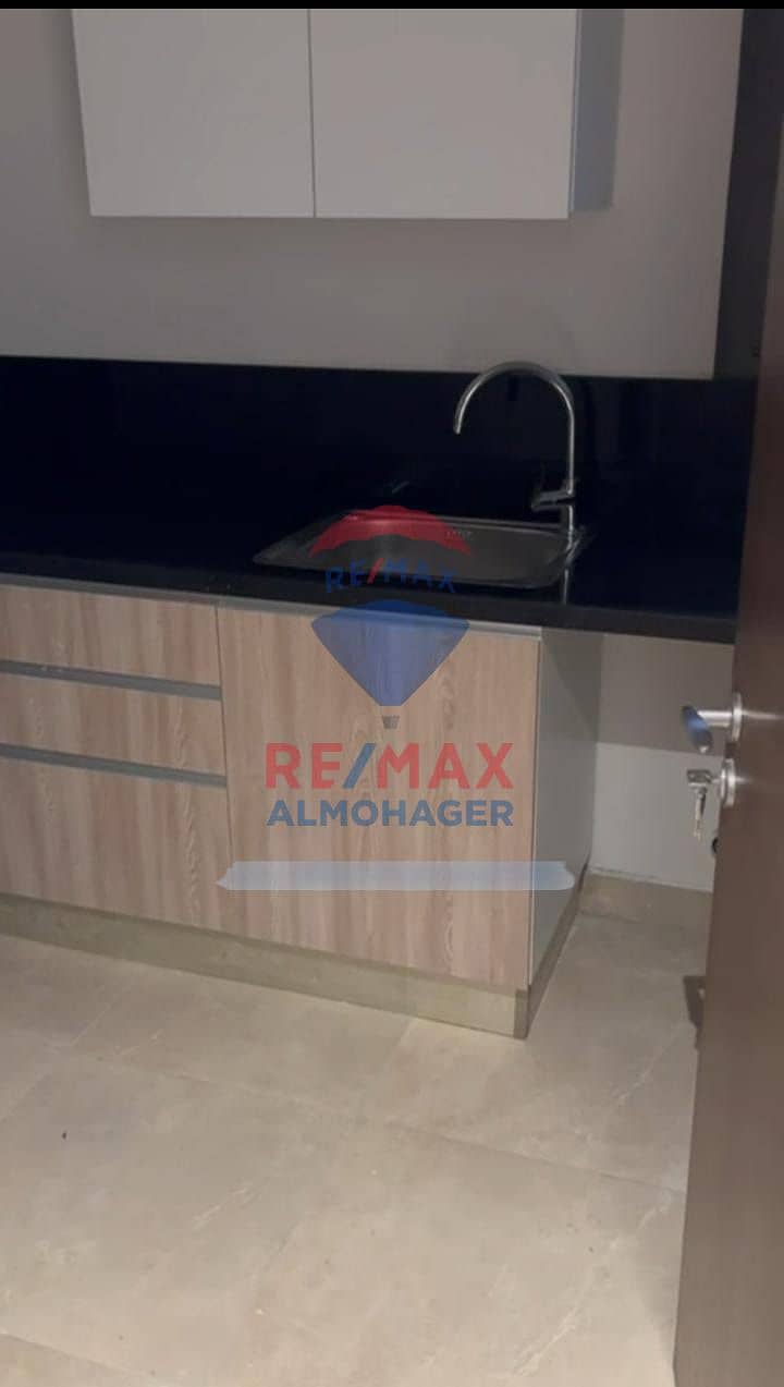 10 WhatsApp Image 2025-10-08 at 1.10. 31 PM. jpeg